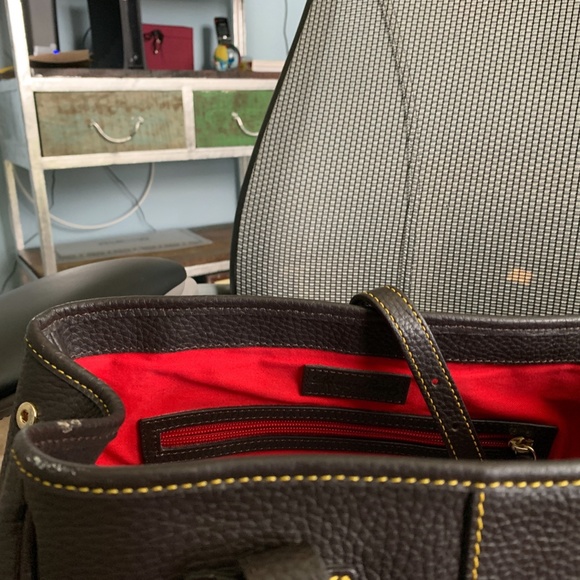 Dooney & Bourke Large Dark Brown Leather Bag - Picture 6 of 9